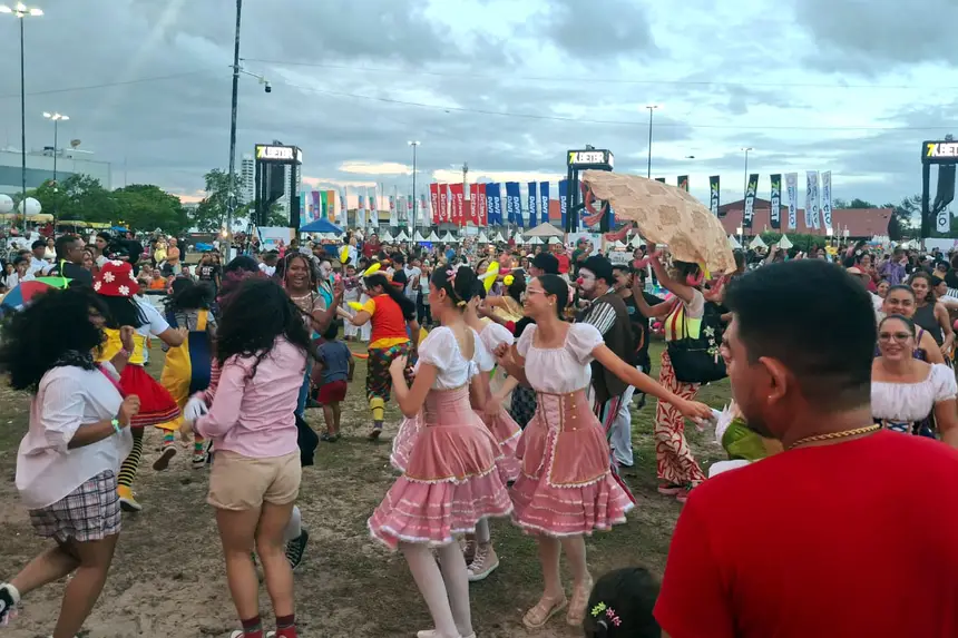  <div class='credito_fotos'>Foto: Cleito Souza / SECOM GEA &nbsp;&nbsp;|&nbsp;&nbsp; <a href='/midias/2025/originais/20251228203804-GF00016820-F00213556.webp' download><i class='fa-solid fa-download'></i> Download</a></div>