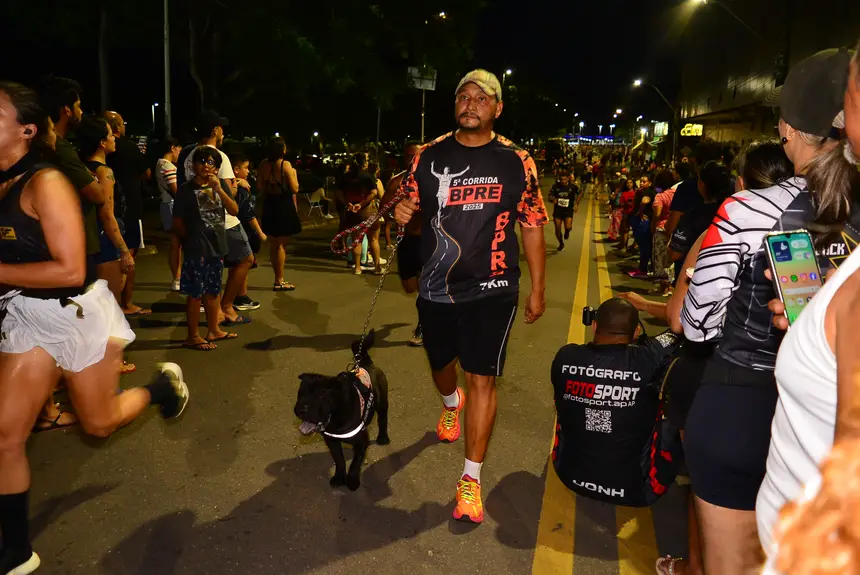 Novidade da edição foi o trajeto de 3km com pets de pequeno, médio e grande porte