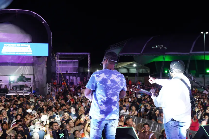  <div class='credito_fotos'>Foto: Lidiane Lima/GEA &nbsp;&nbsp;|&nbsp;&nbsp; <a href='/midias/2025/originais/20251228225225-GF00016824-F00213723.webp' download><i class='fa-solid fa-download'></i> Download</a></div>