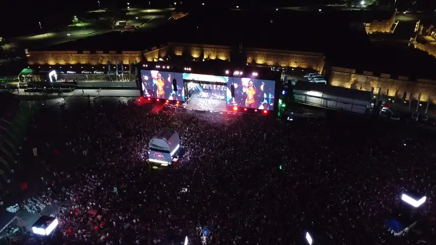  <div class='credito_fotos'>Foto:  &nbsp;&nbsp;|&nbsp;&nbsp; <a href='/midias/2025/originais/20251230003414-GF00016833-F00214001.webp' download><i class='fa-solid fa-download'></i> Download</a></div>