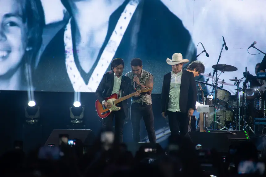  <div class='credito_fotos'>Foto: Maksuel Martins/GEA &nbsp;&nbsp;|&nbsp;&nbsp; <a href='/midias/2025/originais/20251231022608-GF00016839-F00214315.webp' download><i class='fa-solid fa-download'></i> Download</a></div>