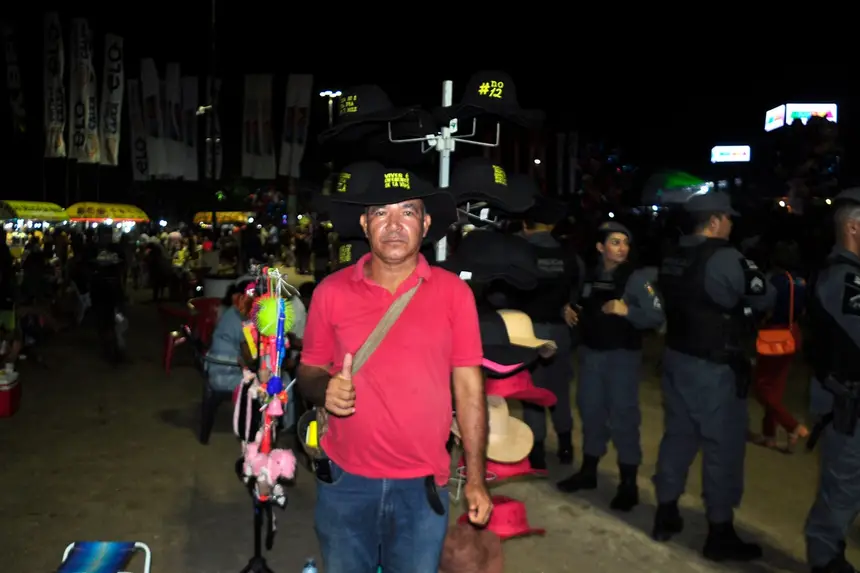 Marivaldo monteiro, castanhal Pará, veio exclusivo para o Evento, está vendendo bem