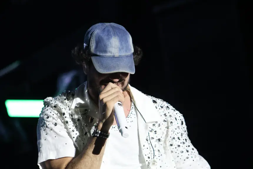  <div class='credito_fotos'>Foto: Nayana Magalhães/GEA &nbsp;&nbsp;|&nbsp;&nbsp; <a href='/midias/2025/originais/20251231232000-GF00016843-F00214380.webp' download><i class='fa-solid fa-download'></i> Download</a></div>