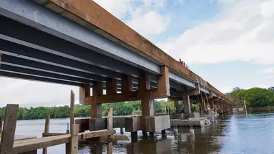 notícia: Governo do Amapá garante mais segurança com obras de reforma e ampliação da ponte sobre o Rio Amapari, em Serra do Navio