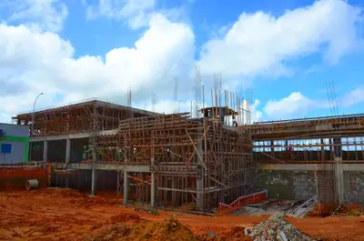 notícia: Governo do Amapá avança na 2ª etapa das obras do Hospital Regional de Porto Grande com instalação das fundações no prédio da maternidade