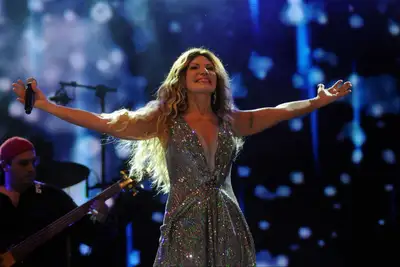 notícia: Com apoio do Governo do Amapá, Banda Placa recebe cantora Elba Ramalho na abertura do Carnaval do Povo 2025