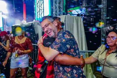 notícia: ‘Festa bonita, com alegria, que resgata a nossa tradição’, celebra governador Clécio Luís na primeira noite de Carnaval do Povo