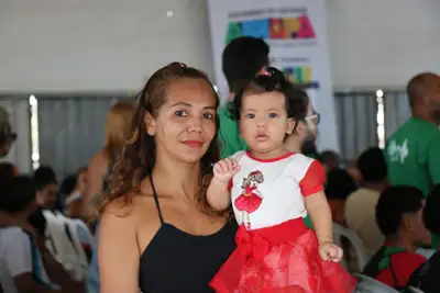 notícia: ‘Hoje temos nosso lote de terra e casa onde não chove’, celebra moradora do Parque Aeroportuário, em Macapá