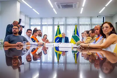 notícia: Força-tarefa de respostas rápidas do Amapá apresenta ao governador em exercício resultados das ações voltadas ao rompimento de barreira no Rio Cupixi