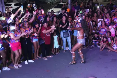 notícia: Momentos de alegria e entretenimento marcam moradores do conjunto Miracema com ‘Carnaval dos Residenciais’ em Macapá