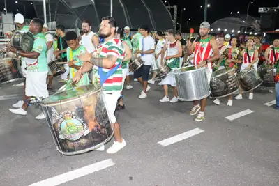 notícia: Carnaval 2025: Solidariedade e Unidos do Buritizal encerram primeira noite de ensaios técnicos com promessa de encanto e surpresas 