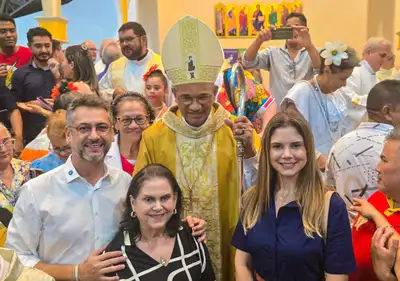 notícia: No Amapá, governador Clécio Luís celebra a posse canônica do novo bispo da Diocese de Macapá