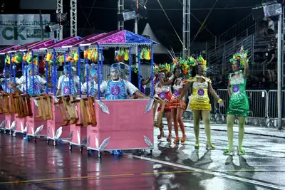 notícia: Carnaval 2025 no Amapá: com o enredo 'A Vida é uma Feira', Embaixada de Samba Cidade de Macapá abre os desfiles no Amapá