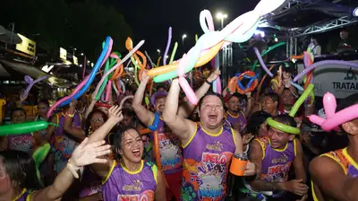 notícia: Agito e animação marcam mais uma noite do Circuito de blocos de rua na Beira-Rio, em Macapá