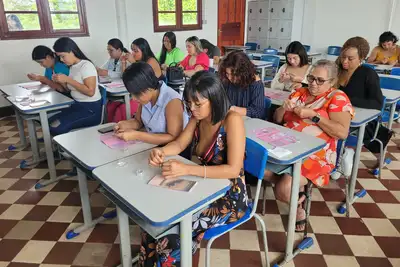 notícia: Governo do Estado realiza oficina de empreendedorismo do projeto 'Mulheres Mais Qualificadas: Mãos que Transformam', em Macapá