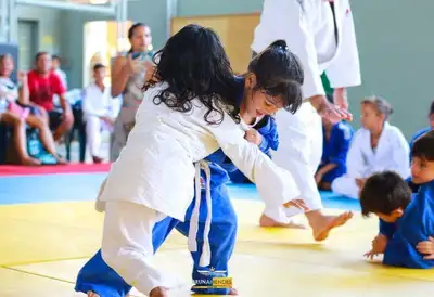 notícia: Governo do Amapá abre inscrições para aulas de taekwondo e judô no Centro Didático Chico Noé, em Macapá