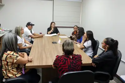 notícia: Governo do Amapá reúne estudantes que representarão o estado em etapa nacional do Parlamento Juvenil do Mercosul