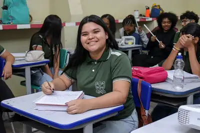 notícia: ‘Com ajuda da escola desenvolvi minhas habilidades’, diz aluna do ensino público do Amapá após aprovação em universidade federal