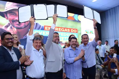 notícia: Governos do Amapá e Federal assinam protocolos de intenções e lançam programas para inclusão social e desenvolvimento rural