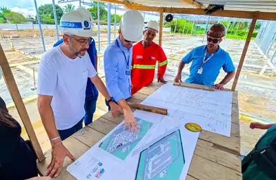 notícia: Governador Clécio Luís vistoria obra de construção do Hospital de Pequeno Porte, no município de Amapá