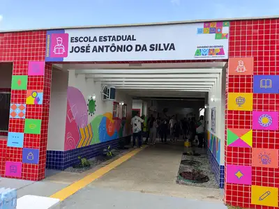 notícia: Governo do Amapá inaugura Escola Estadual José Antônio da Silva, em aniversário de um ano do Residencial Vila dos Oliveiras 