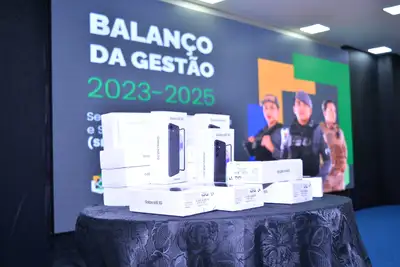 notícia: Amapá é o primeiro estado do país a disponibilizar celulares e Internet em viaturas para agilizar atendimentos 