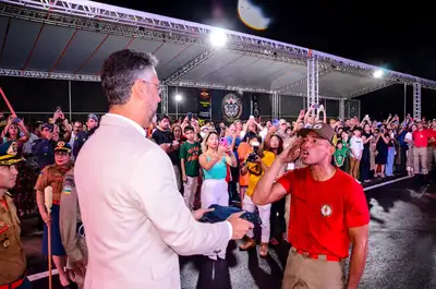 notícia: Governo do Amapá entrega Academia Bombeiro Militar com 'Batismo de Fogo' de 130 formandos do Curso de Soldados