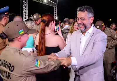 notícia: Governo do Amapá entrega Academia Bombeiro Militar com 'Batismo de Fogo' de 130 formandos do Curso de Soldados