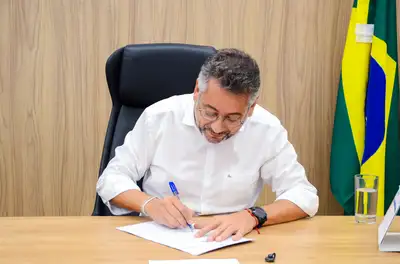 notícia: Governador Clécio Luís anuncia convocação de aprovados para novas turmas dos concursos da PM e CBM no Amapá