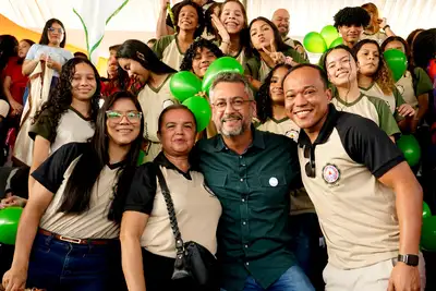 notícia: 'É o começo de uma revolução tecnológica que nós queremos fazer nas nossas escolas', diz governador Clécio Luís no lançamento do Edutech Amapá