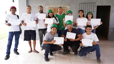 notícia: Governo do Amapá promove formação em construção civil para moradores do Residencial Macapaba