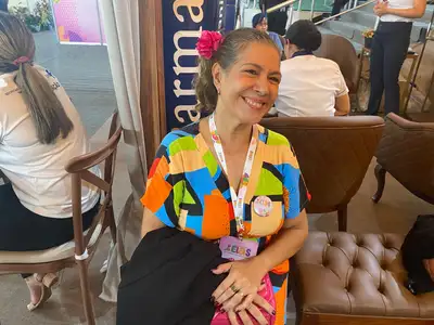 Ozi Araújo, assistente social