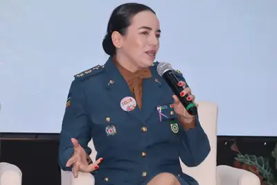 notícia: ‘Quando entrei no quartel, minha arma foi a resistência’, diz tenente-coronel no 1º Encontro de Lideranças Femininas do Amapá