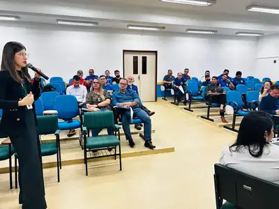 notícia: Governo do Amapá realiza palestra sobre aposentadoria e pensão para servidores da Politec, em Macapá