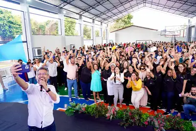 notícia: Em clima de festa, comunidade escolar celebra entrega da nova estrutura da Escola Estadual Dr. Coaracy Nunes pelo Governo do Amapá