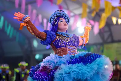 notícia: Arraiá do Povo 2025: Guerreiros de Fogo e Raízes Culturais encantam com temática sobre vontades e o tempo no 6º Festival Sandro Rogério