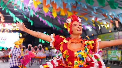 notícia: Arraiá do Povo 2025: Bagunçados dos Matutos e Explosão do Tempo emocionam público no 16º Arraiá No Meio Do Mundo