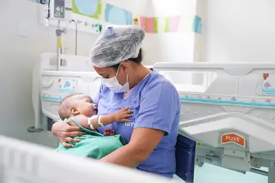 notícia: Entregue pelo Governo do Amapá, novo centro cirúrgico do Hospital da Criança realiza primeiro procedimento de herniorrafia 