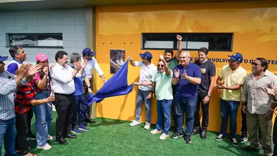 notícia: ‘Não é apenas um espaço esportivo, mas de formação das crianças’, destaca governador Clécio Luís na inauguração do Centro de Futebol da CBF no Amapá