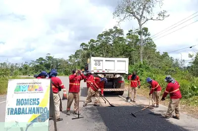 notícia: Festa de São Tiago: Governo do Amapá realiza manutenção nas rodovias AP-010 e AP-020, que dão acesso a Mazagão Velho