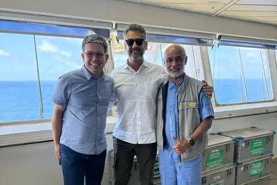 Governador Clécio Luís, senador Randolfe Rodrigues e o comandante Amoedo durante visita ao navio-sonda NS-42