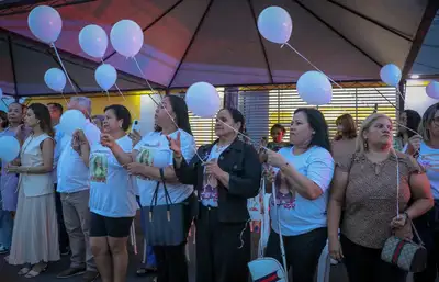 galeria:  Abraça Mulher - Ato Símbolo em Homenagem ás Vitimas de Feminicídio na Delegacia das Mulheres
