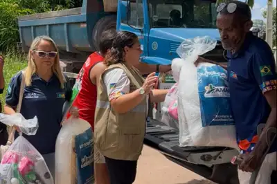 notícia: Governo do Amapá garante acolhimento emergencial para família que perdeu casa em incêndio na Zona Norte de Macapá