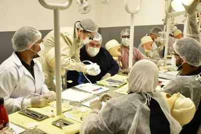 notícia: Governo do Amapá promove curso prático de cirurgias de acesso para dentistas da atenção básica