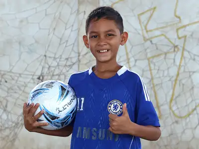 galeria:  Entrega de Kits de Futebol do Residencial Vila dos Oliveiras