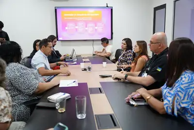 notícia: Plano integrado reforça cuidado com crianças e adolescentes com uso de pulseiras de identificação na 54ª Expofeira do Amapá