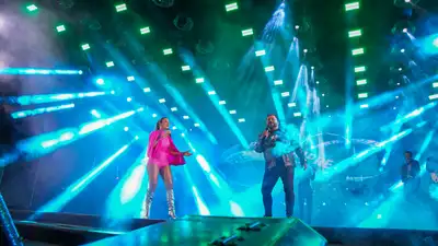 notícia: Banda Limão com Mel faz apaixonados dançarem e encerra noite de abertura da 54ª Expofeira do Amapá