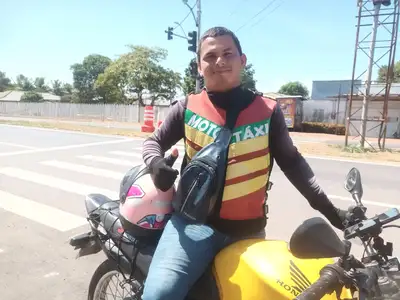 notícia: 'O novo asfalto na Rodovia Josmar Pinto melhorou 100% o tráfego e nosso faturamento', celebra motorista de aplicativo durante a 54ª Expofeira do Amapá