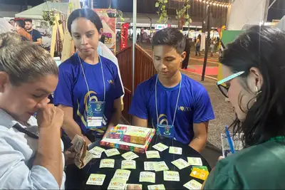 notícia: 54ª Expofeira do Amapá: estande da Ueap estreia com jogos lúdicos sobre questão ambiental e exposição de produtos de design regional