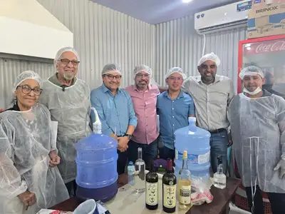notícia: Agricultores aprendem a produzir bebida fermentada de açaí na 54ª Expofeira do Amapá